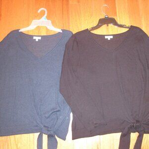 Max Studio Womens Long Sleeves Tie Bottom V Neck Sweaters Black /Blue lot of 2